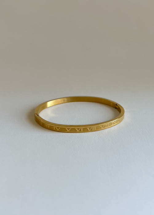 Gold Bracket with Roman Numbers